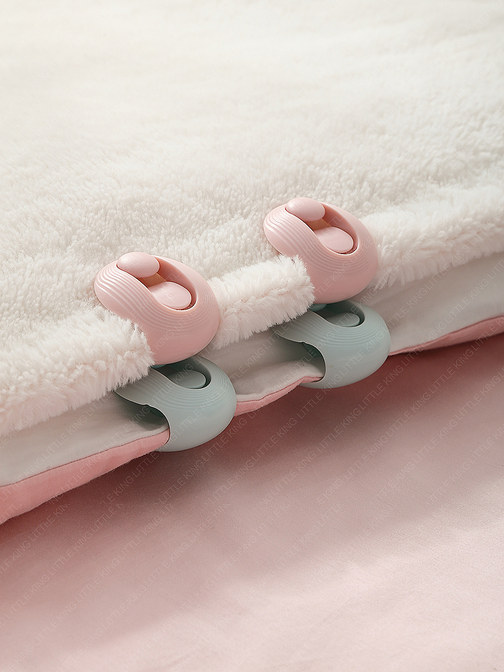 居家日用——被子固定器（图ZMjIzMDcwMzI0） - 产品摄影 - 站酷设计师汕头好哩视觉原创素材 - 站酷ZCOOL