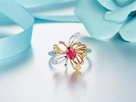 珠宝浅青色场景图商业摄影拍摄