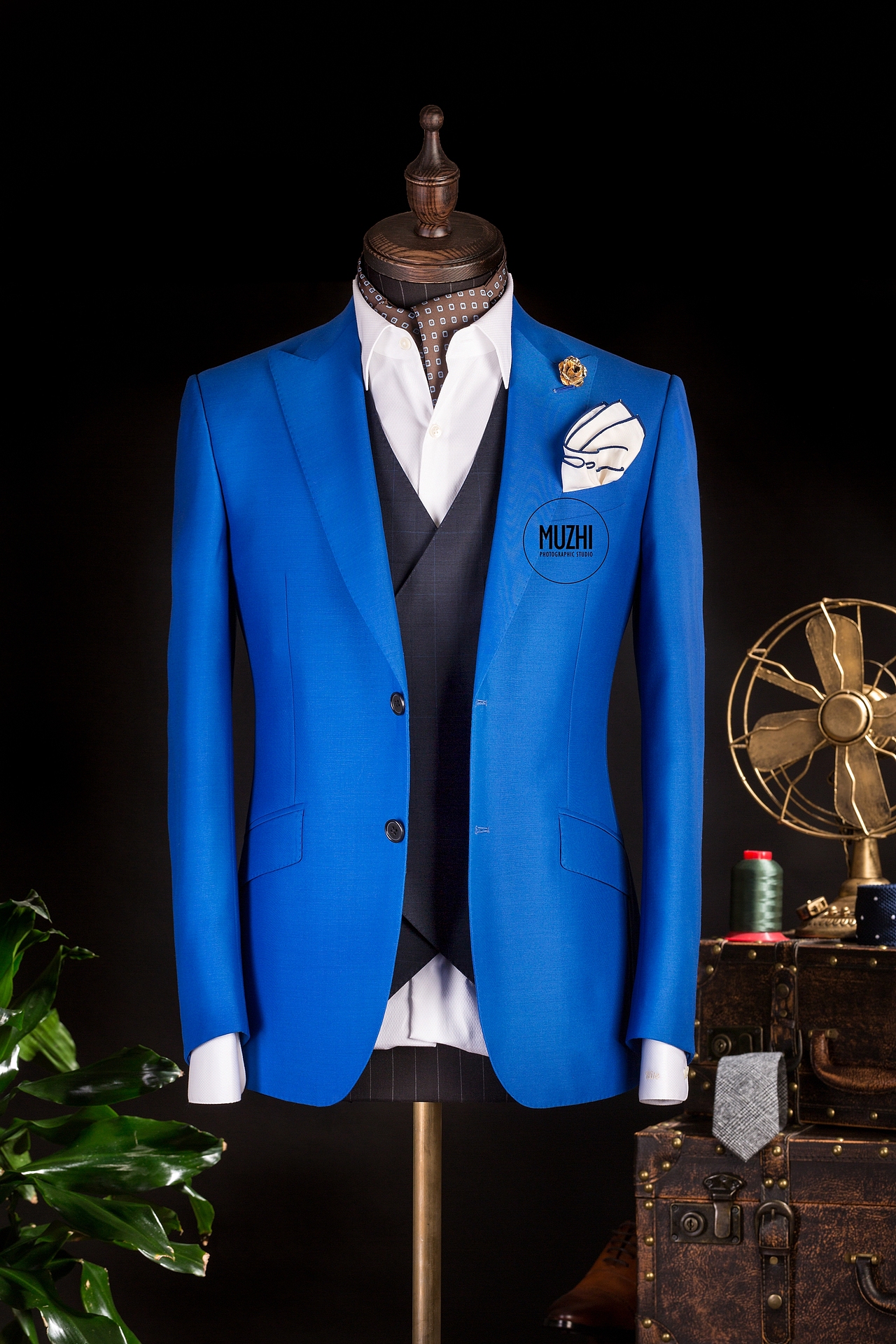 西服拍摄（图ZODI2MDA5MzI=） - 产品摄影 - 站酷设计师目之原创素材 - 站酷ZCOOL