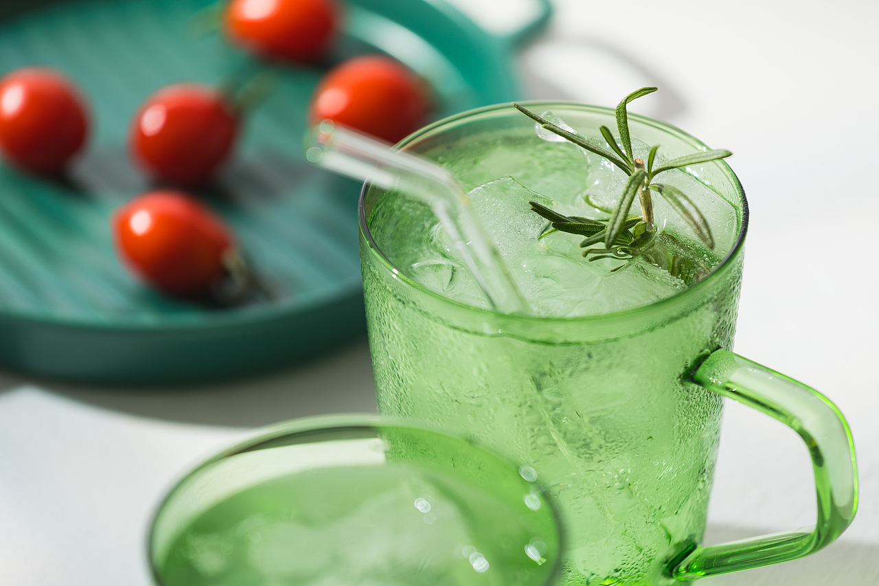 《会有那么一天》| 水杯 | 玻璃杯 | 杯子 | 饮具（图ZMjgxNzc0Mzg0） - 产品摄影 - 站酷设计师一毛拍美器原创素材 - 站酷ZCOOL