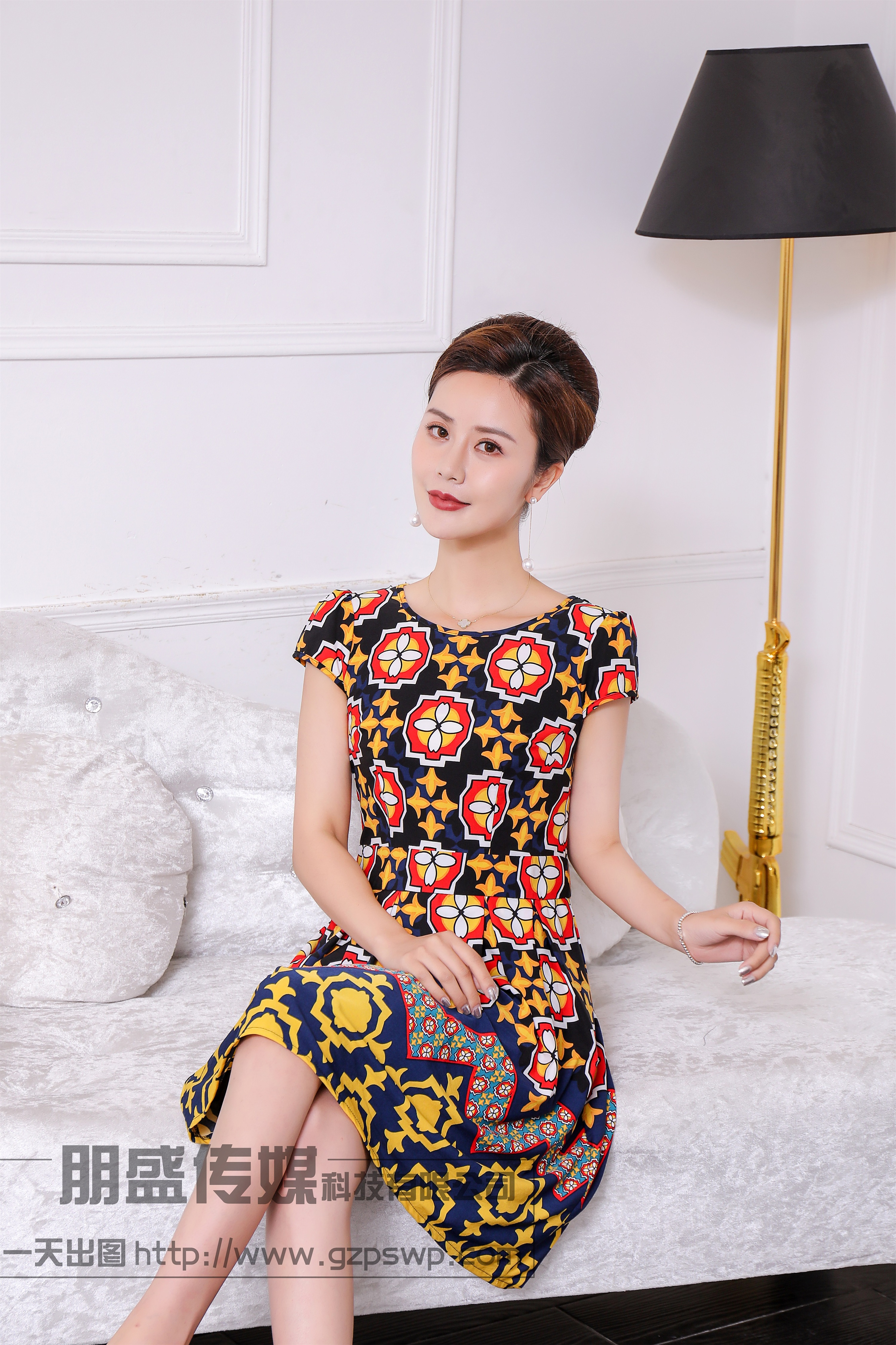 朋盛传媒|棉麻布大妈装中老年服装拍摄模特 模特:思思