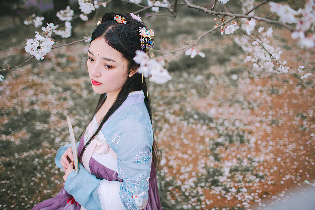 惆怅东栏一株雪