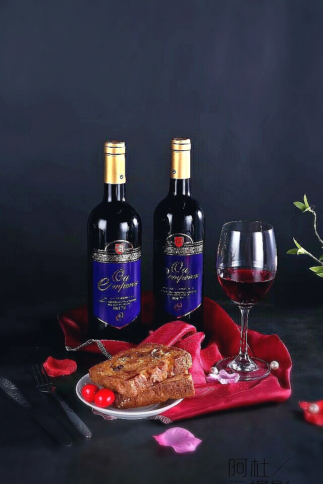 红酒的浪漫情调~