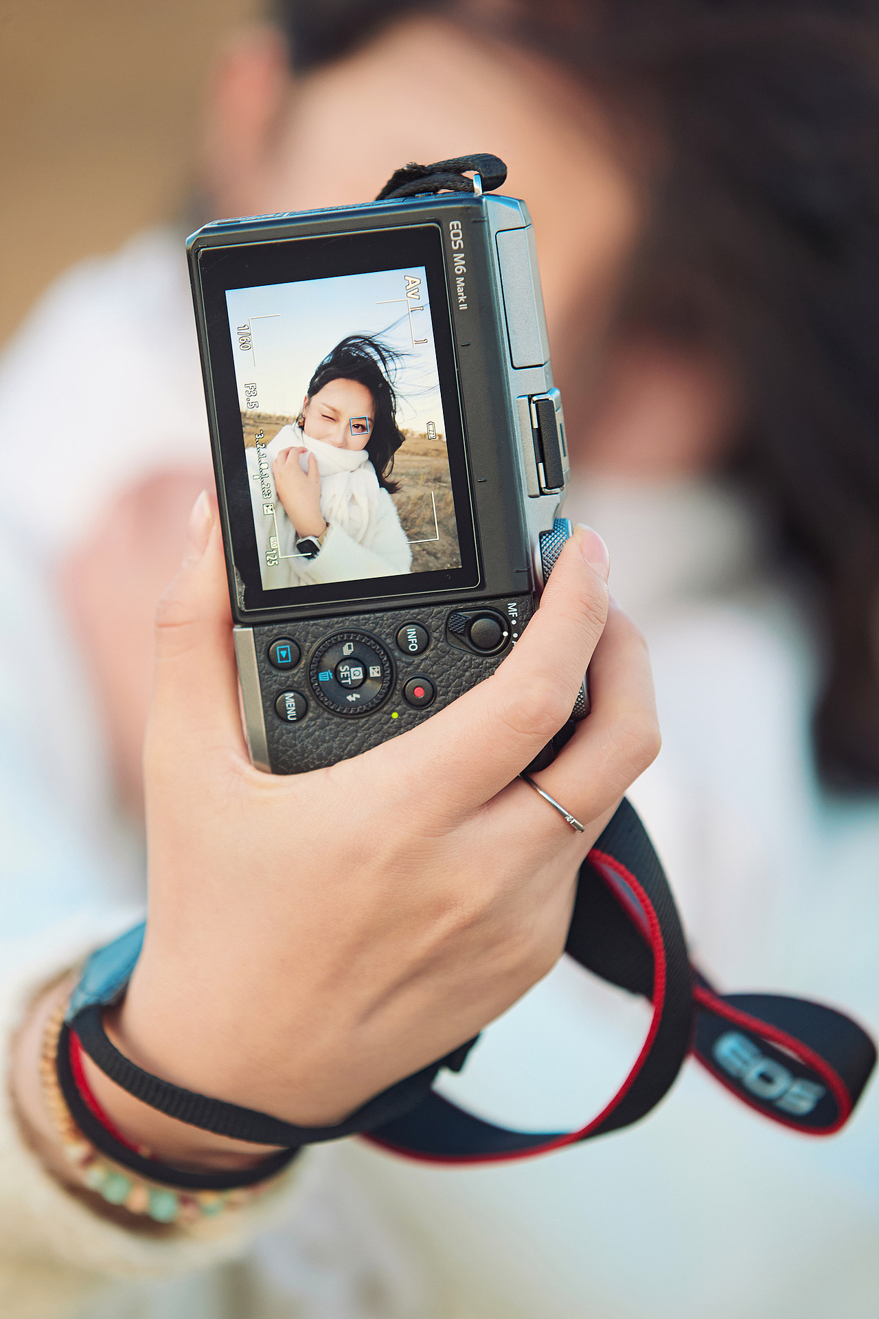 秋天的留念（图ZMzgwNDY1OTE2） - 人像摄影 - 站酷设计师蓝太阳TNT原创素材 - 站酷ZCOOL