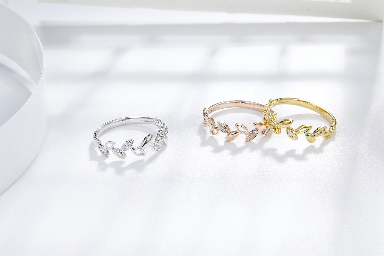 商业珠宝白色场景组合图摄影拍摄