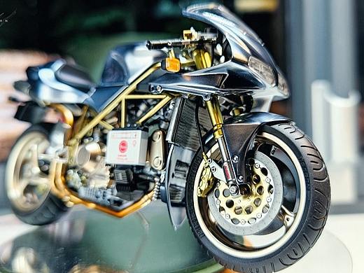 田宫 1：12 杜卡迪916