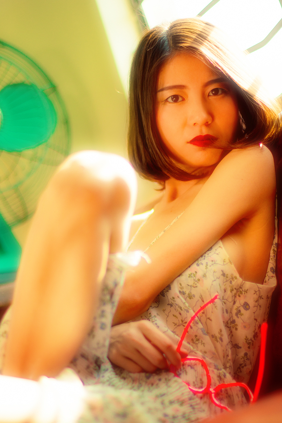 午后十分（图ZODkxMDI0NDA=） - 人像摄影 - 站酷设计师麦麦西西子原创素材 - 站酷ZCOOL