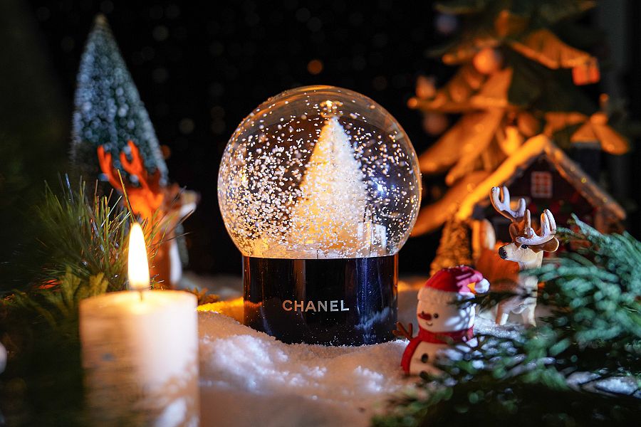 2022香奈儿圣诞水晶球