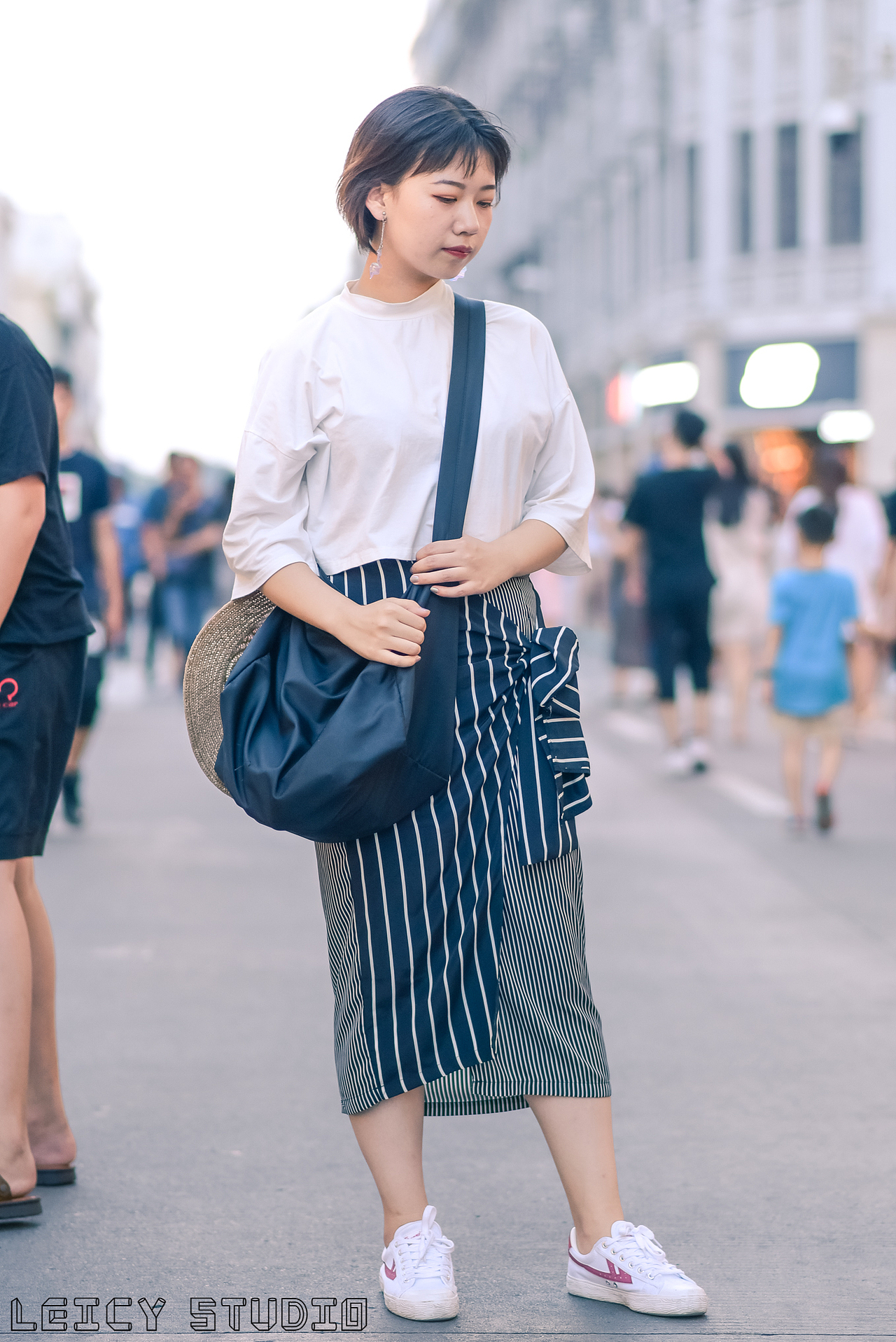 路人拍摄计划【第15期】18.07.28 福建.厦门.中山路（图ZMTIzMjY2OTgw） - 人像摄影 - 站酷设计师Leicy原创素材 - 站酷ZCOOL