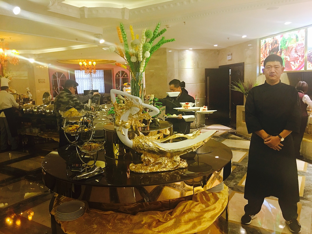 自助餐厅筹备开业 自助餐厅选址定位 自助餐厅烤肉配方