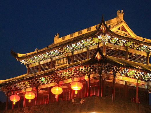 夜边城