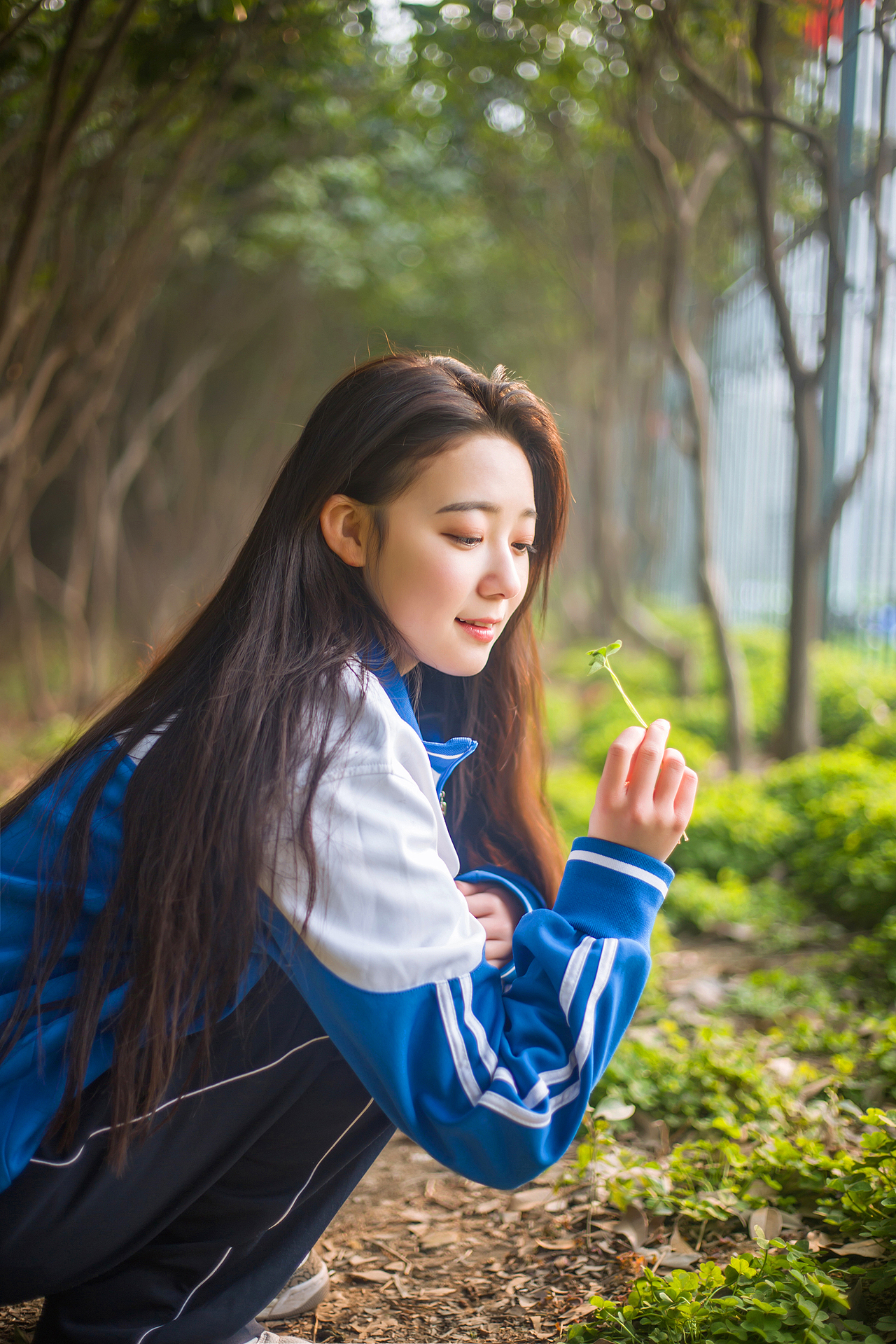 你说青春年少不怕风雨迢迢