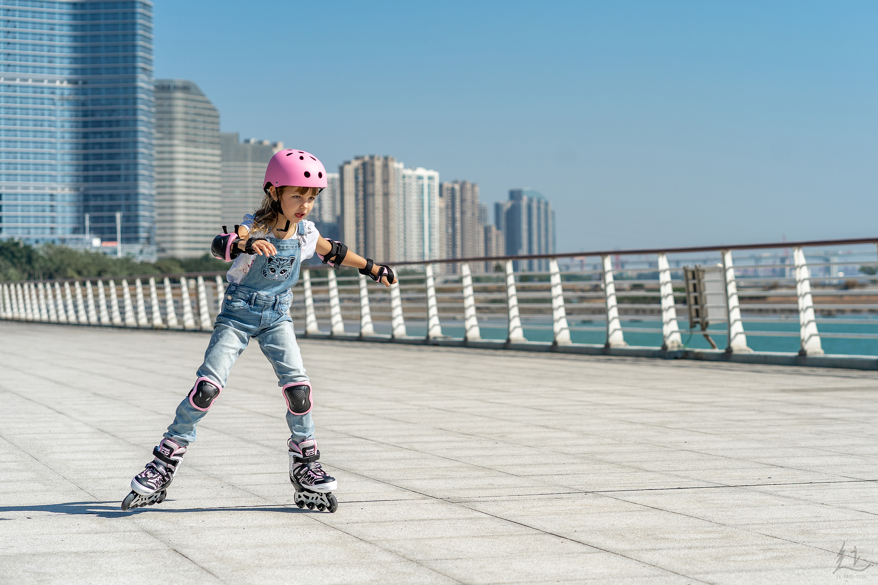 2pm品牌轮滑鞋 roller skating 外景拍摄