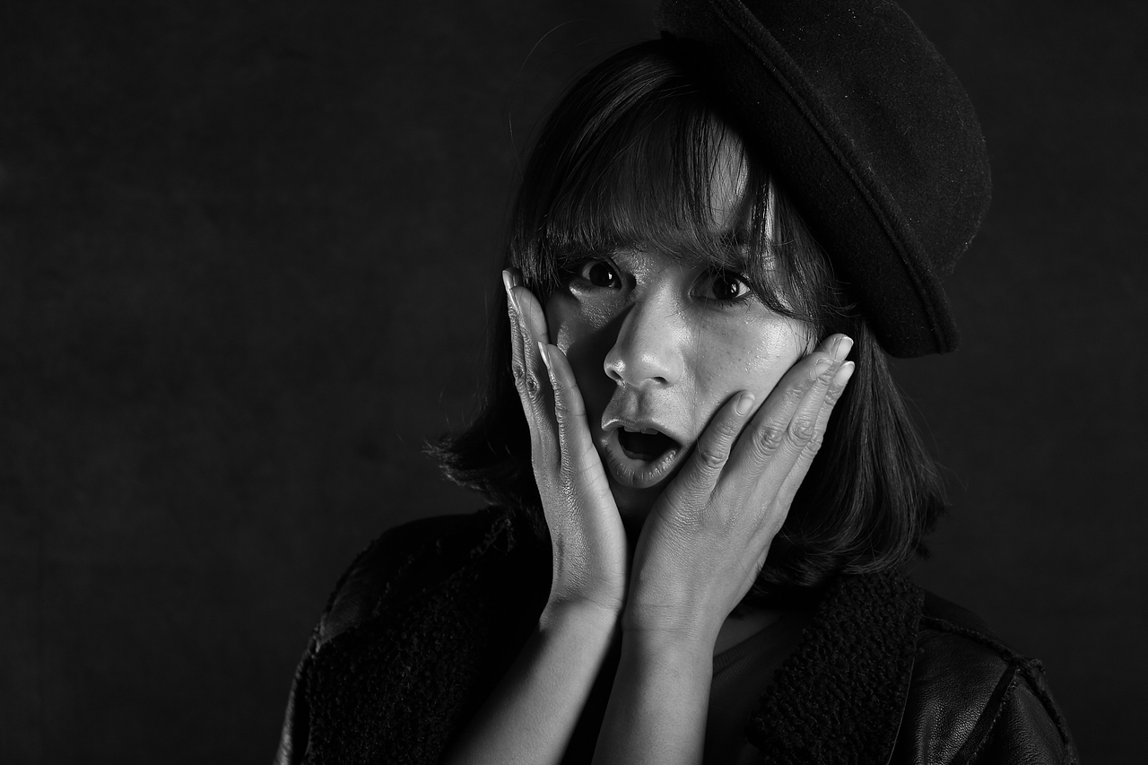 人像攝影3（圖ZNDE5NTExNTI=） - 人像攝影 - 站酷設(shè)計(jì)師芳芳9407原創(chuàng)素材 - 站酷ZCOOL