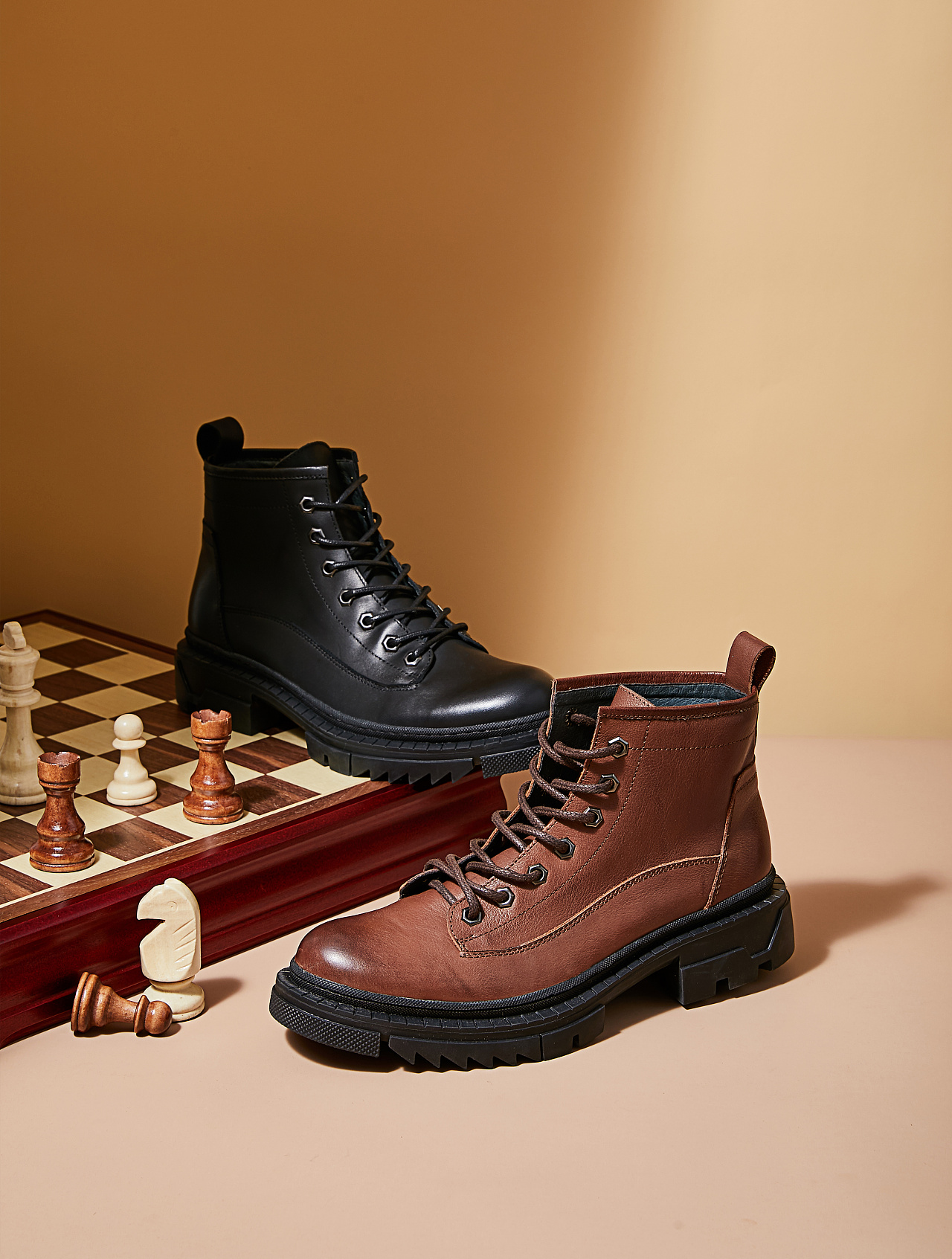 男女鞋场景白底海报拍摄案例