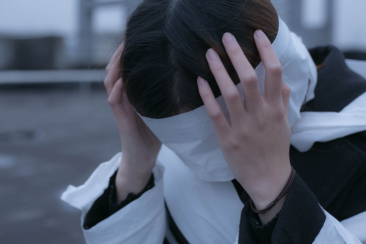 《缚》观念摄影（图ZMTY0ODM0NzAw） - 人像摄影 - 站酷设计师阿尾巴欢原创素材 - 站酷ZCOOL