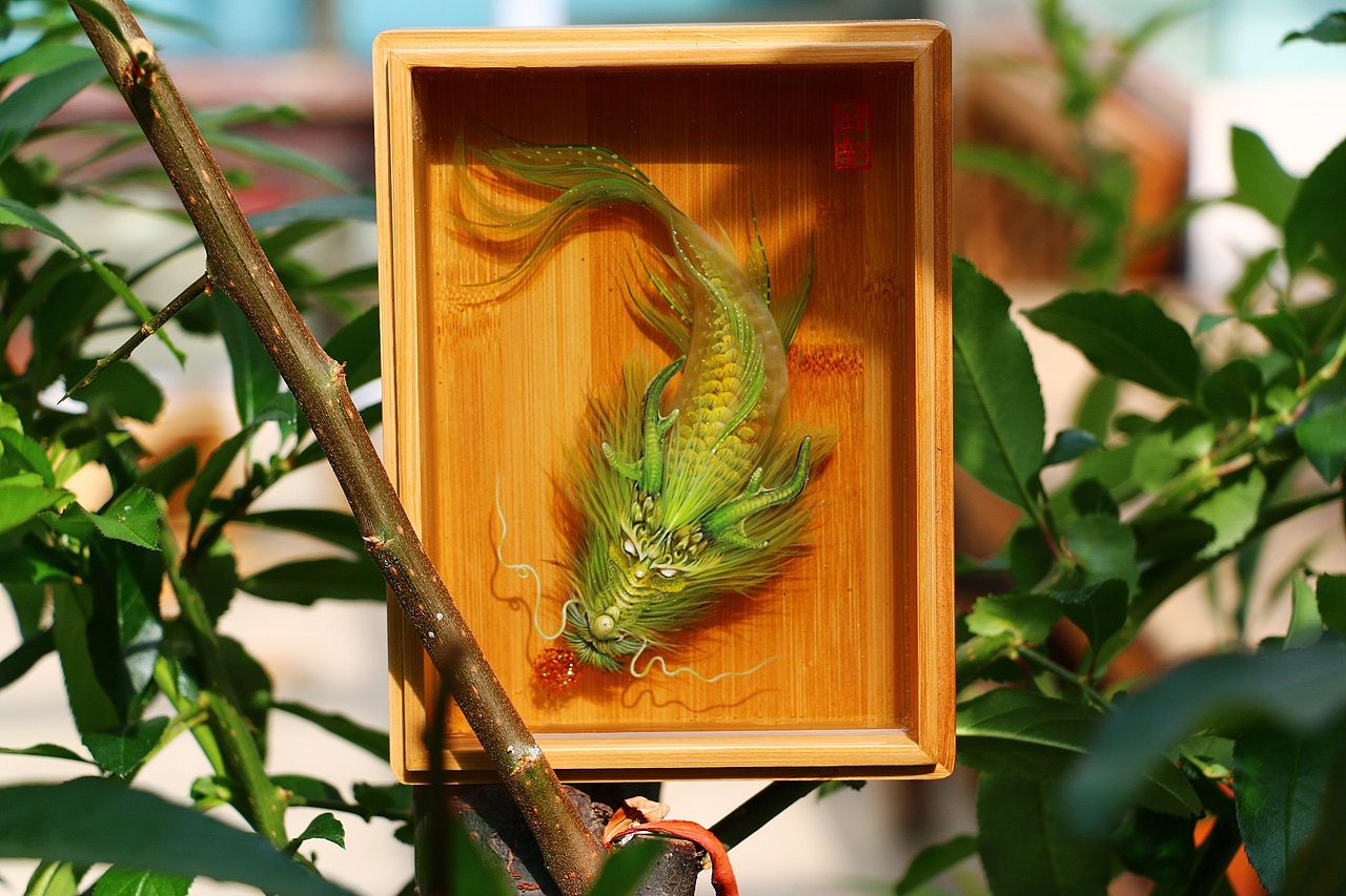 《鳌鱼》《遛浪地球》四月树脂画（图ZMjA1MjcxODY4） - 其他手工艺 - 站酷设计师跃然脂上原创素材 - 站酷ZCOOL