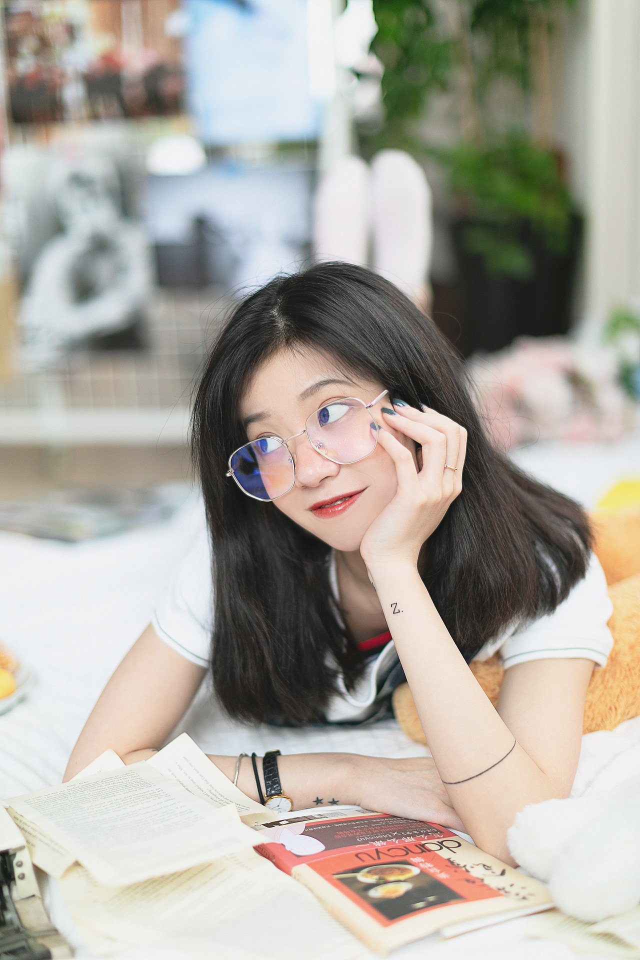 俏皮活泼女生（图ZMTE0MzA4NjAw） - 人像摄影 - 站酷设计师李子木LZM原创素材 - 站酷ZCOOL