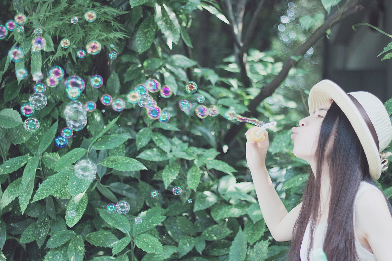 玉泉漫步（图ZNTE5OTg0NDA=） - 人像摄影 - 站酷设计师二世原创素材 - 站酷ZCOOL