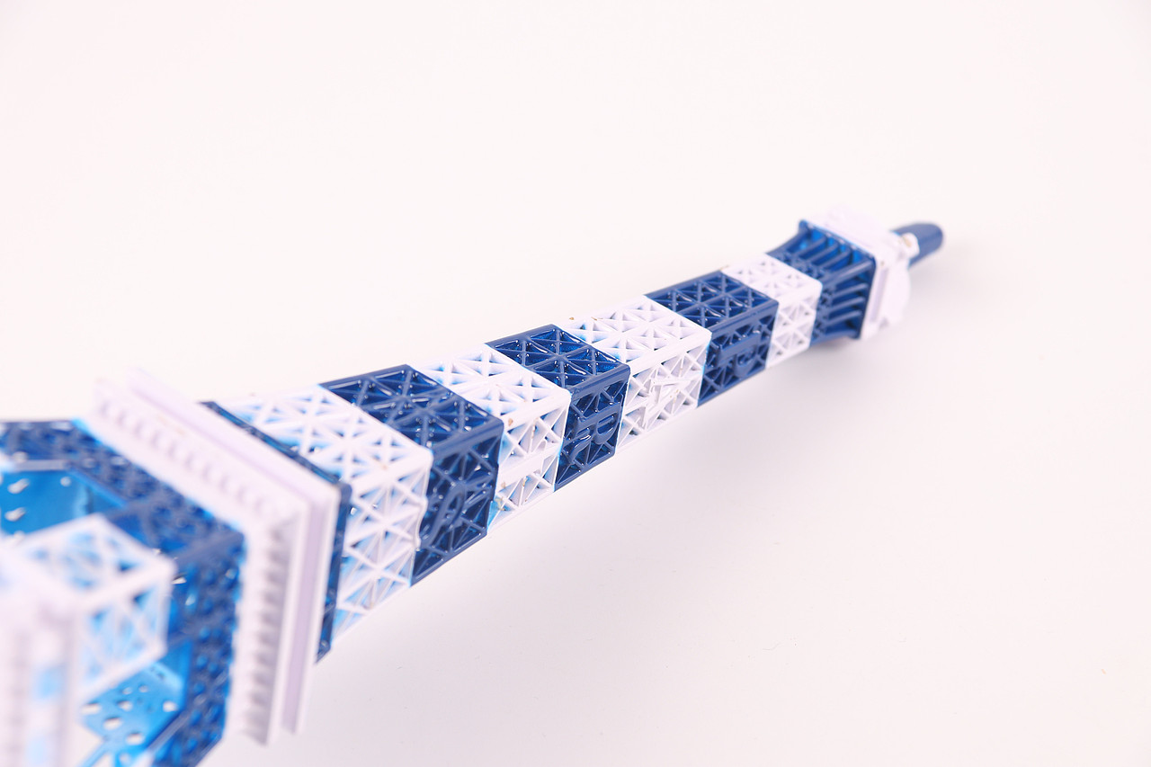 B03家居饰品\C02-摆件\V03埃菲尔铁塔摆件