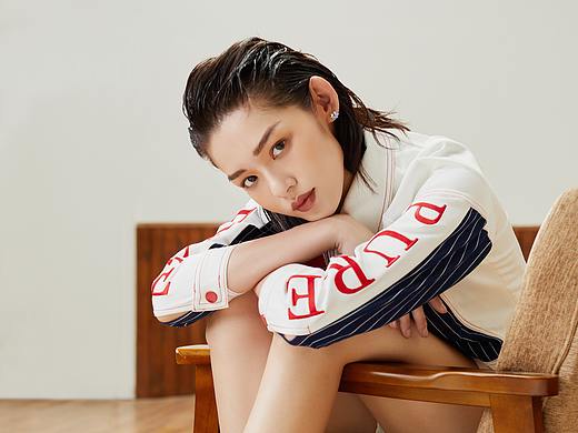 "Let's  be  a  cool girl" 人物鞋类拍摄
