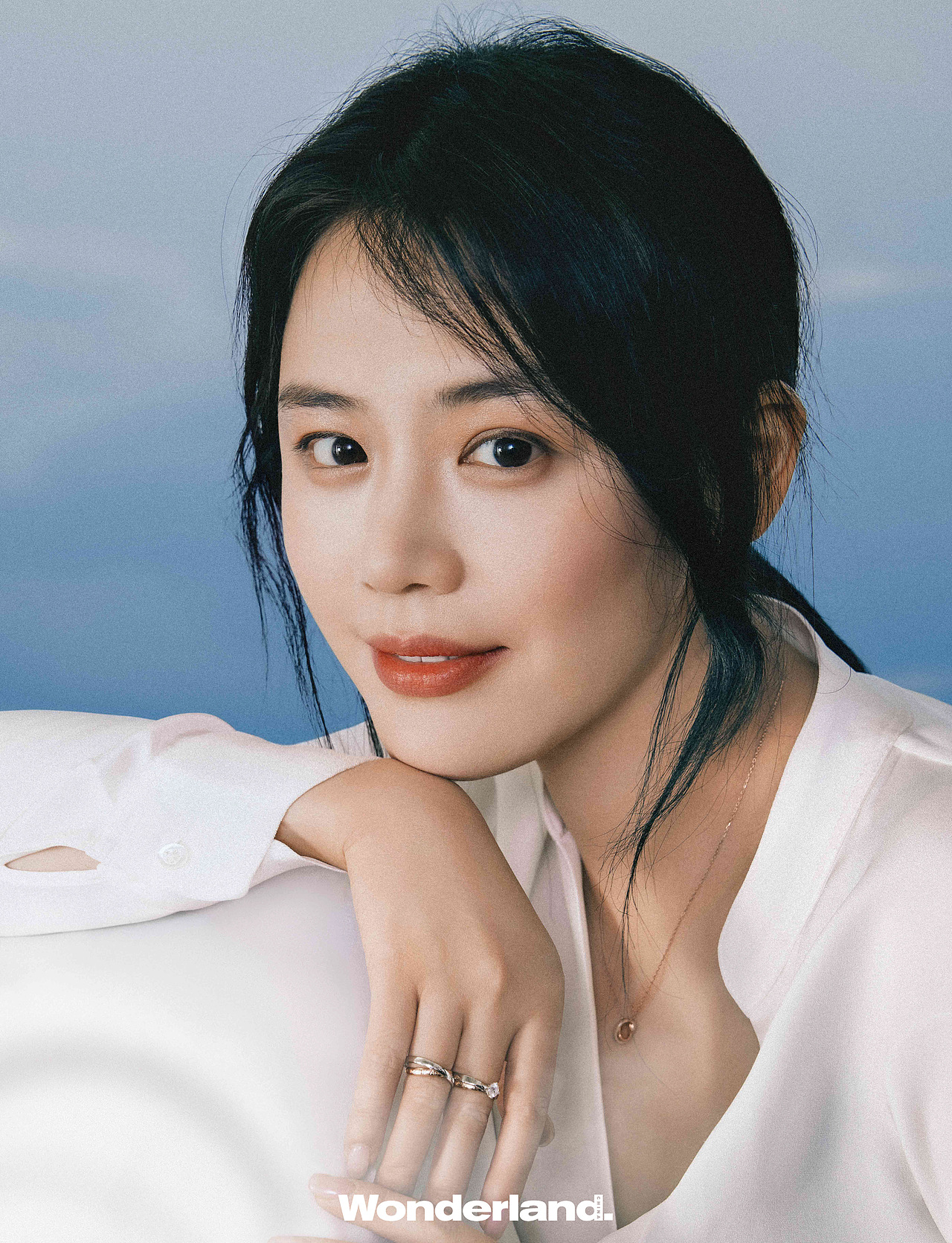 《wonderland新视线》开年刊封面——@马思纯（图ZMjQwMDczMDY4） - 修图/后期 - 站酷设计师摄影师刘杨原创素材 - 站酷ZCOOL