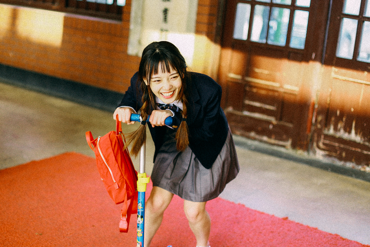 阳光侧脸（图ZMTU0MjA1NDA0） - 人像摄影 - 站酷设计师芥茉在拍照原创素材 - 站酷ZCOOL