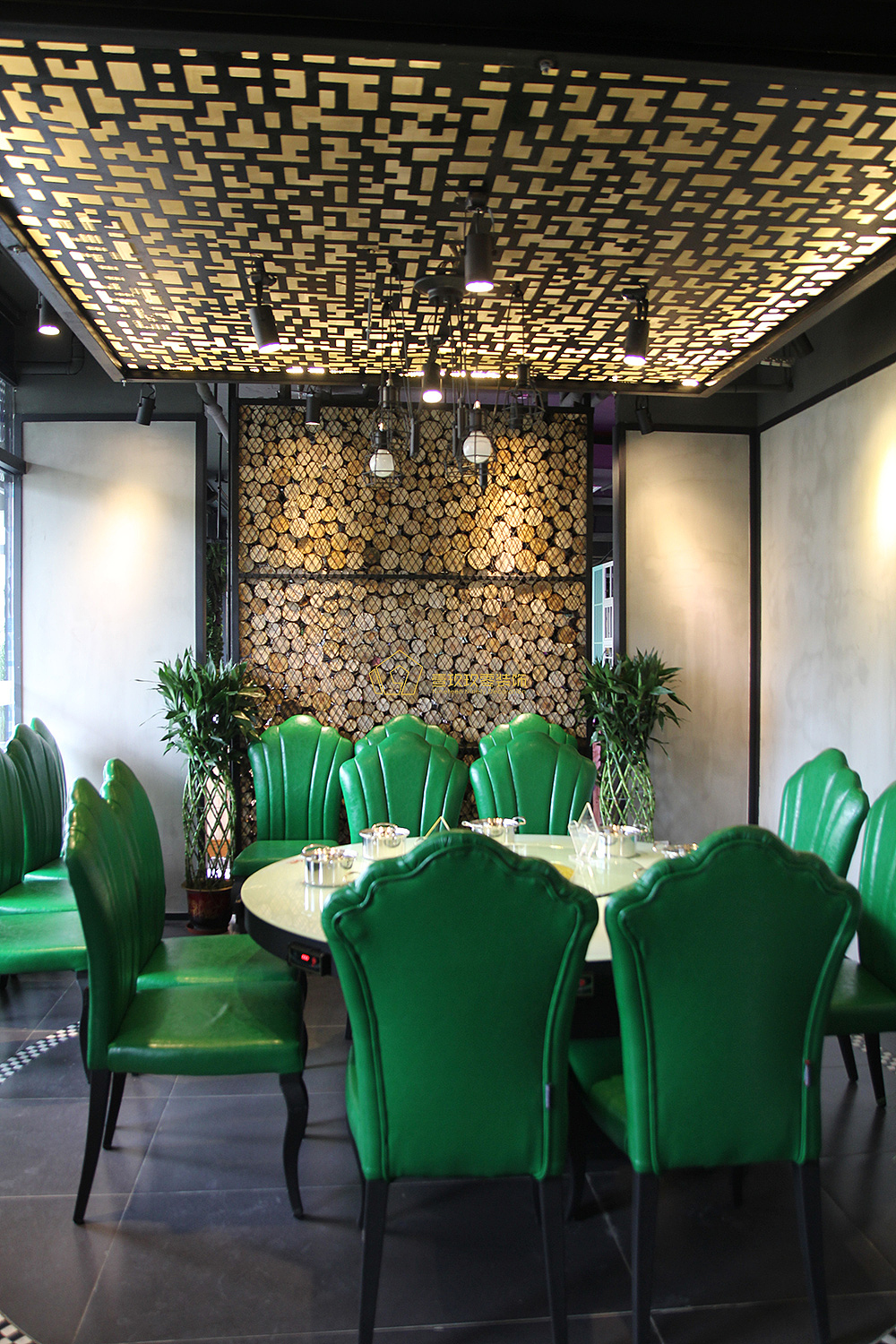 《七澳海鲜餐馆》成都专业餐厅设计|成都特色餐厅设计|成都专业海鲜餐厅设计|特色海鲜设计|壹玖玖零装饰