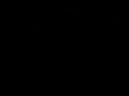 925