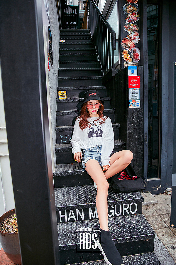 韩国街景韩风女装拍摄