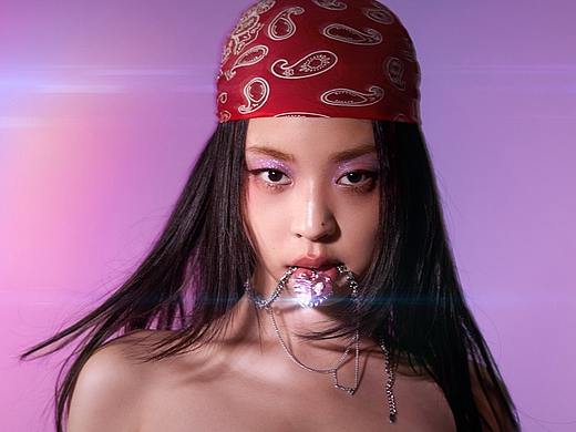 Y2K复古千禧辣妹风格彩妆拍摄