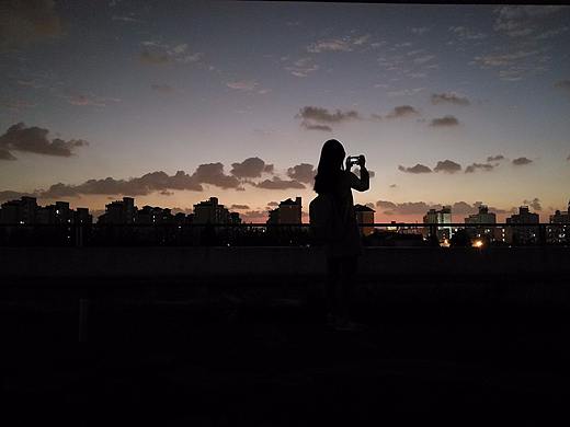 太阳的背影与你的背影