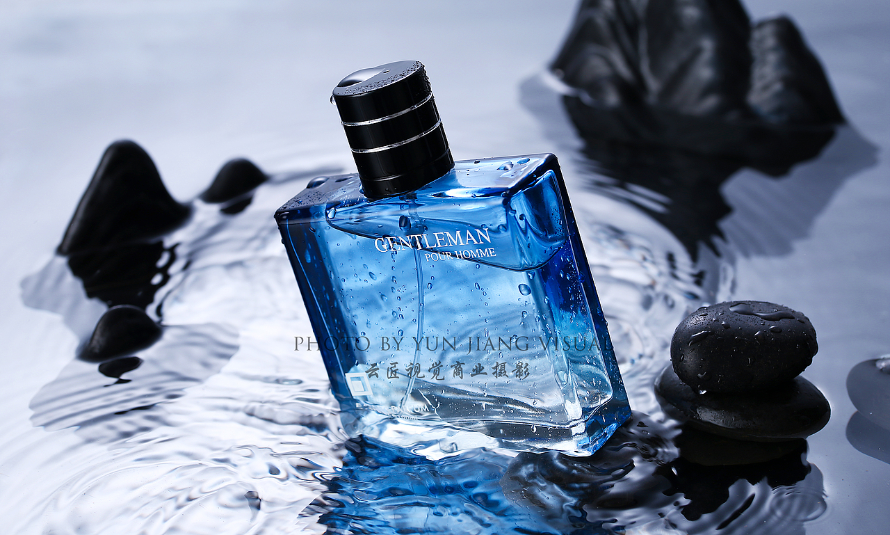 和风雨男士香水海报拍摄
