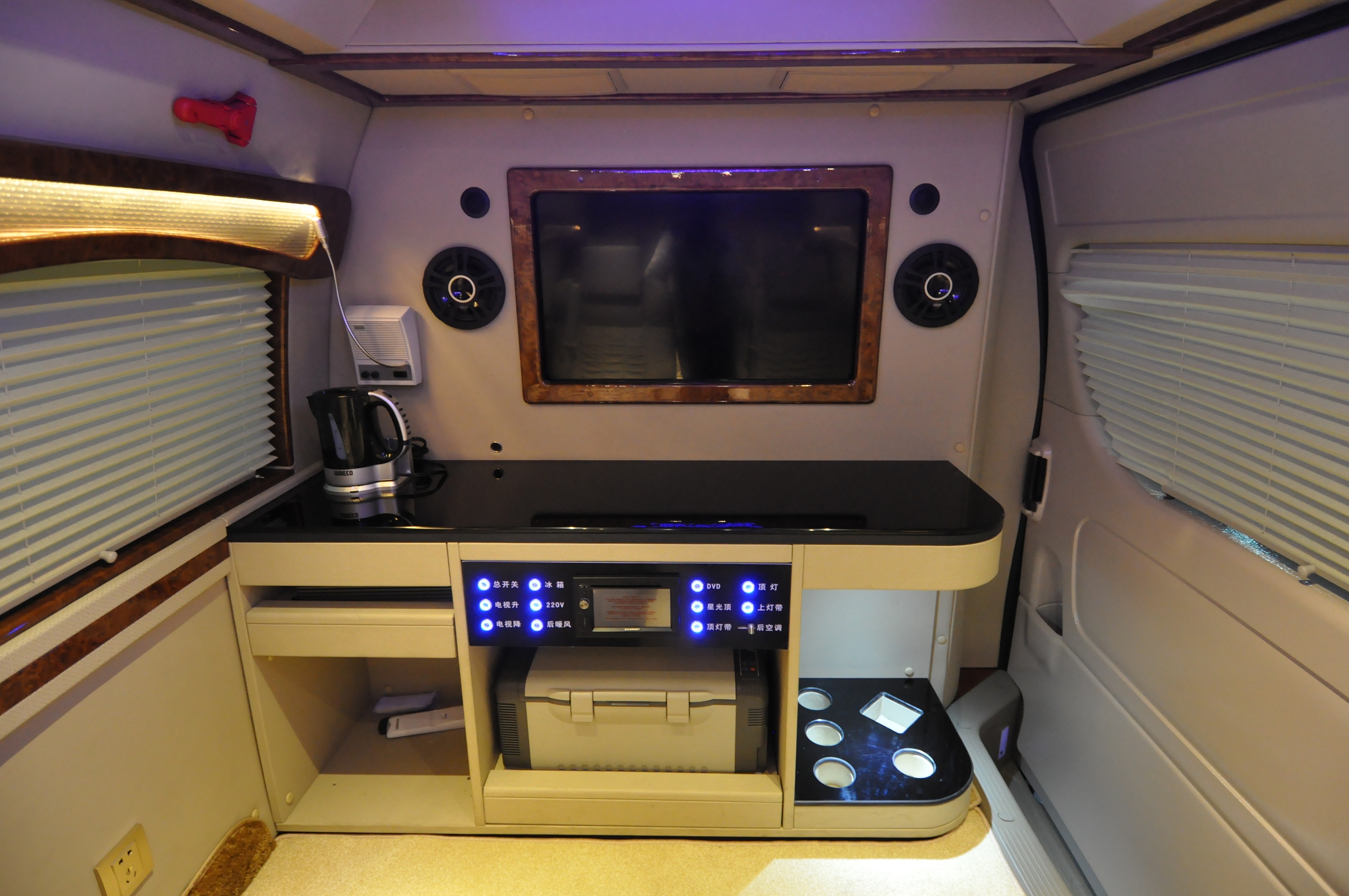 九龙a5车型7座vip商务舱