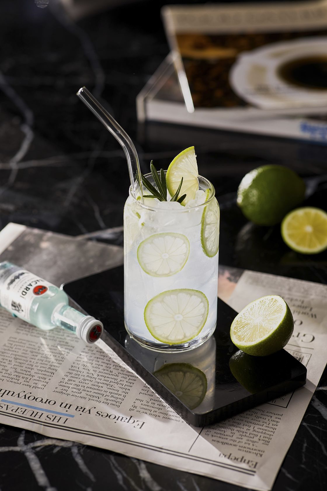 大宇橙汁机拍摄。。唯美女与美食不可辜负（图ZMzQwNjcyNjEy） - 产品摄影 - 站酷设计师产品摄影啊辉原创素材 - 站酷ZCOOL