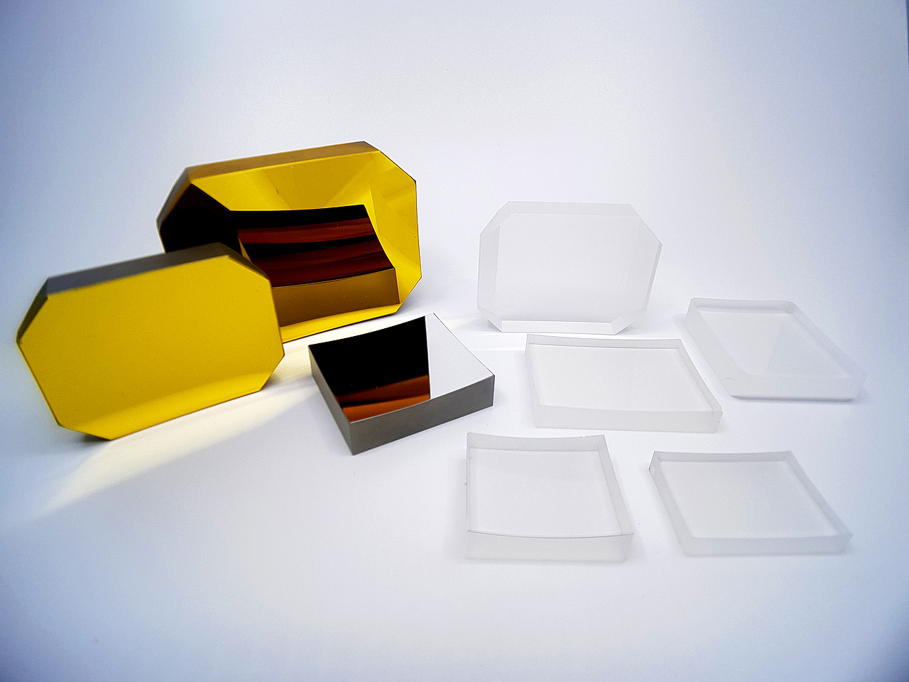 光学产品透镜棱镜柱面镜复曲面镜