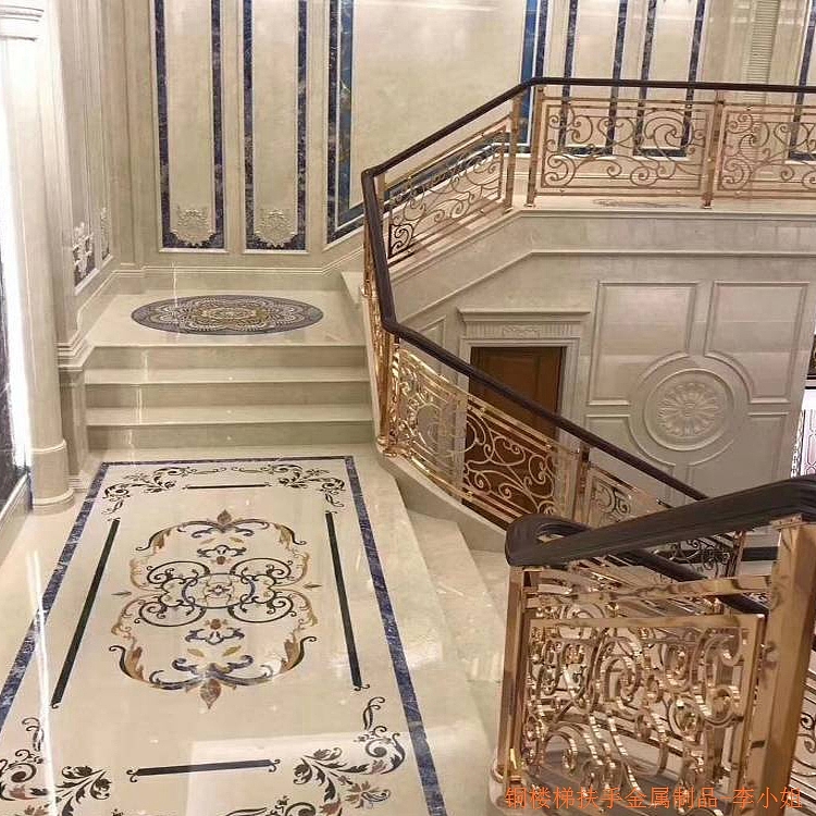 亚龙湾酒店铜楼梯的美惊艳人视觉