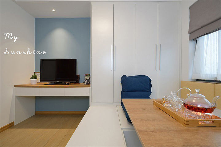 石家庄亿佰居港式三室装修--玩转撞色家居