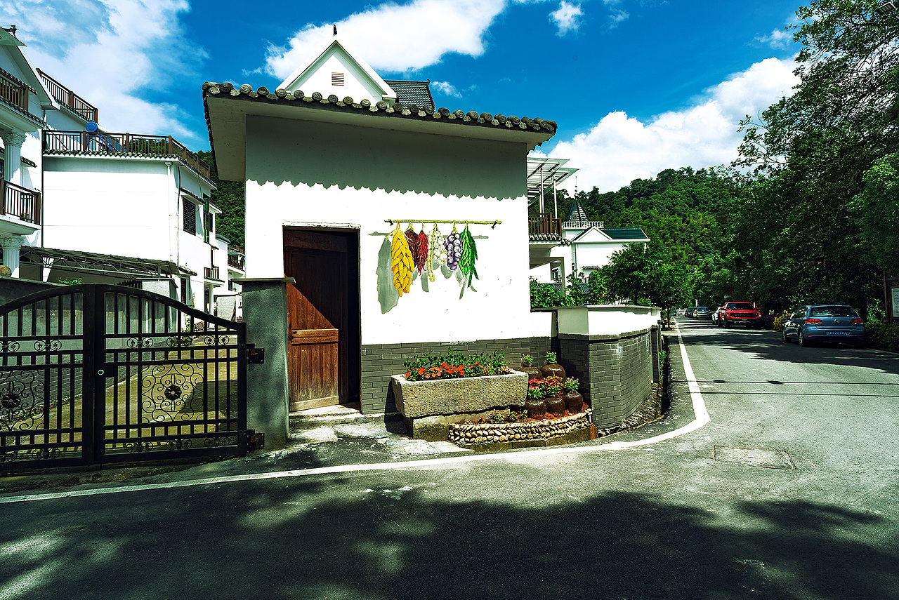 旅行有一个可以回去的地方,而流浪没有。。。