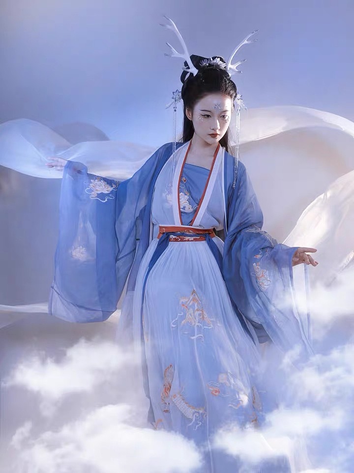 《龙炎》汉服设计成品展示