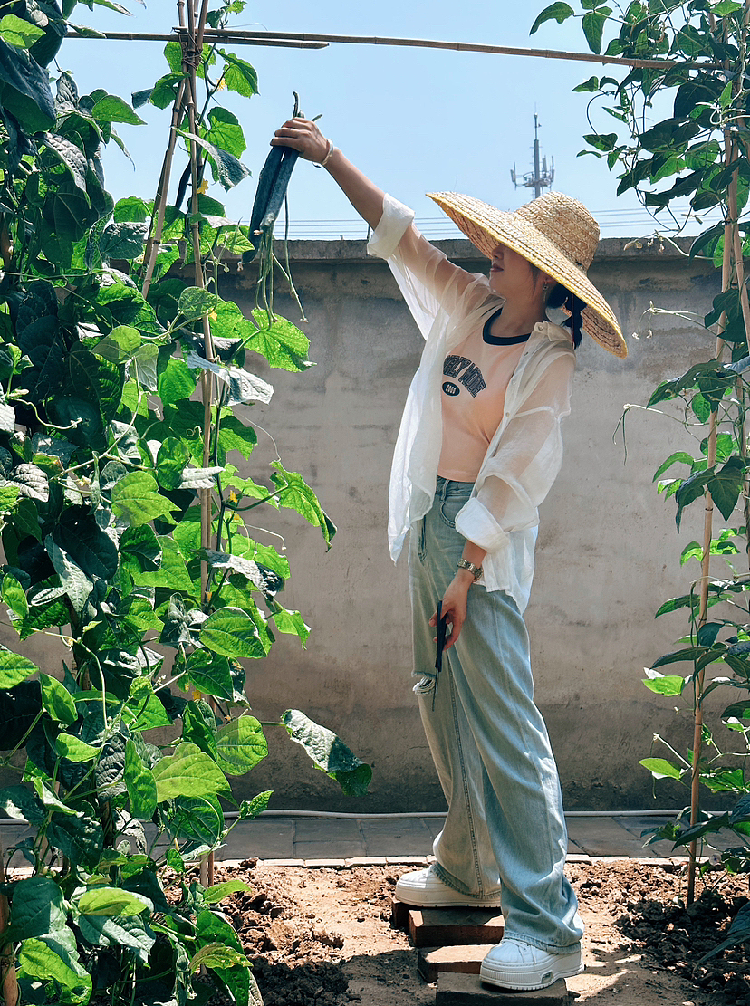 京郊的小院（图ZMzQ0MzcwODk2） - 人像摄影 - 站酷设计师Ms摄影艺术原创素材 - 站酷ZCOOL