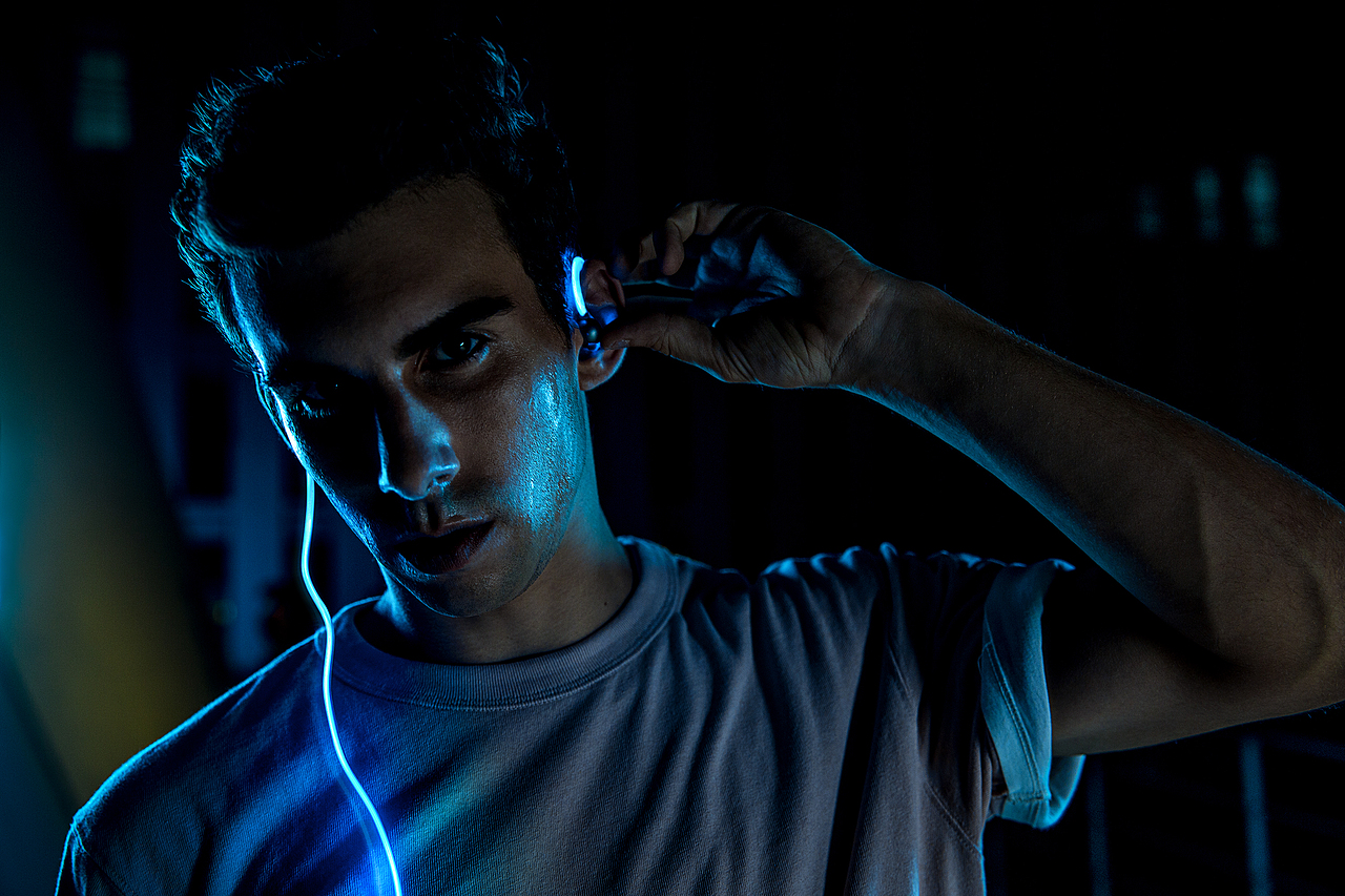 Meizu HALO Laser Bluetooth headset Photograph