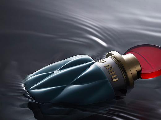 miumiu香水创意拍摄（个人主页-ZMjkxOTgxMjA=） - 产品摄影 - 站酷设计师SHENGJIE胜杰原创素材 - 站酷ZCOOL