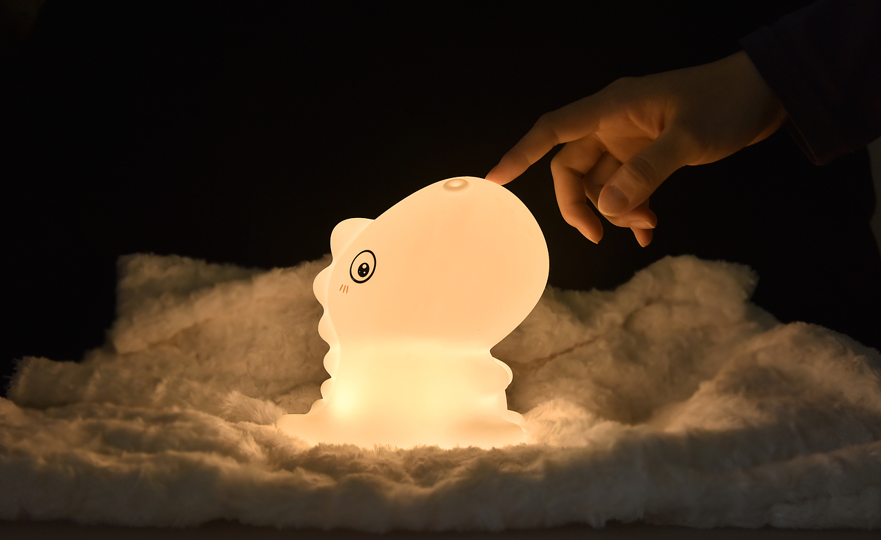 恐龙硅胶灯（图ZMjY3ODg3MDIw） - 生活用品 - 站酷设计师Luke设计原创素材 - 站酷ZCOOL