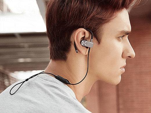 防汗蓝牙耳机图设计（个人主页-ZMjYwMjU2ODQ=） - 海报 - 站酷设计师178488920原创素材 - 站酷ZCOOL