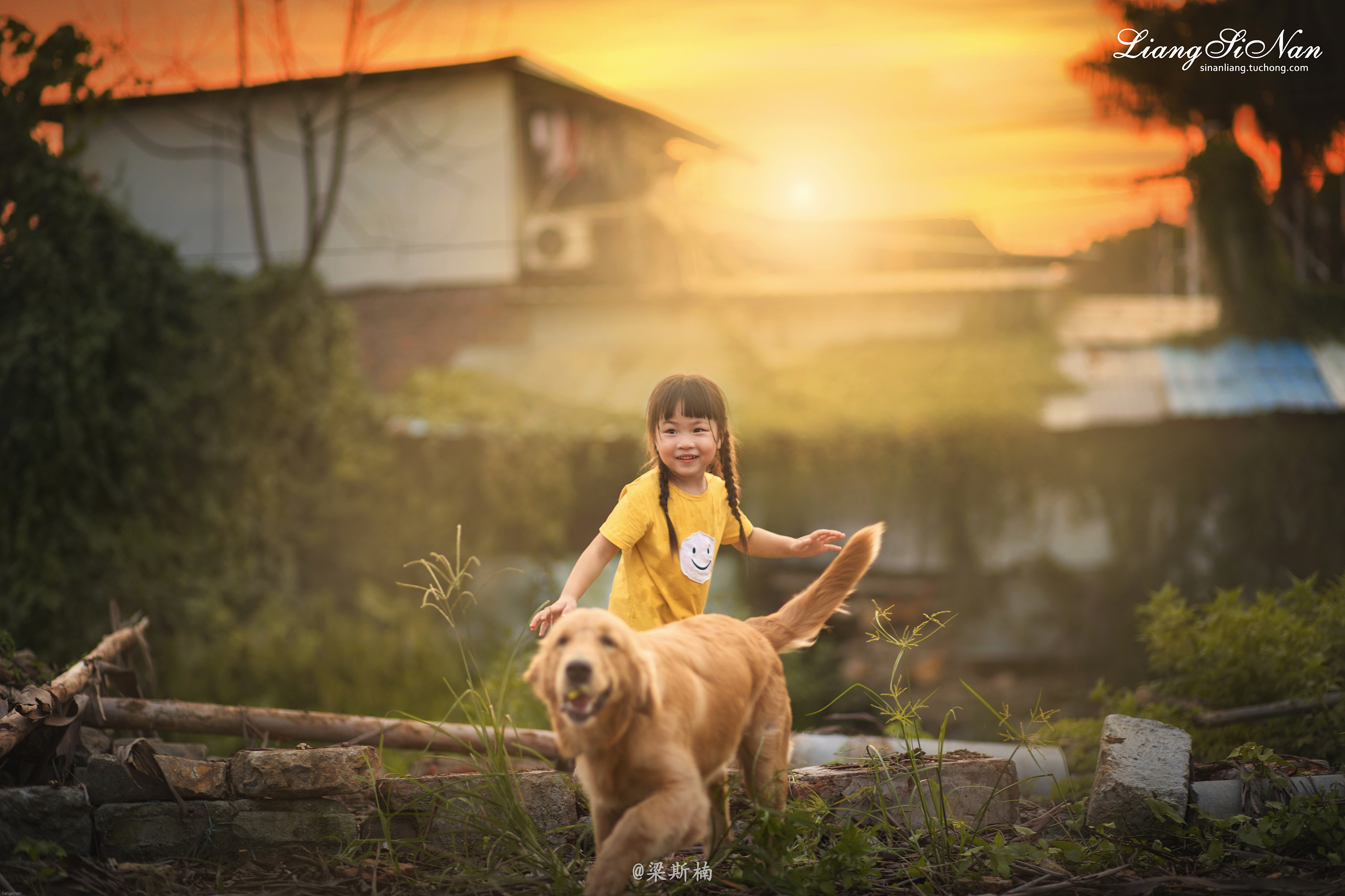 【小孩与狗摄影图片】\(^o^)/~纪实摄影_大师兄的快乐摄影部落_太平洋电脑网摄影部落