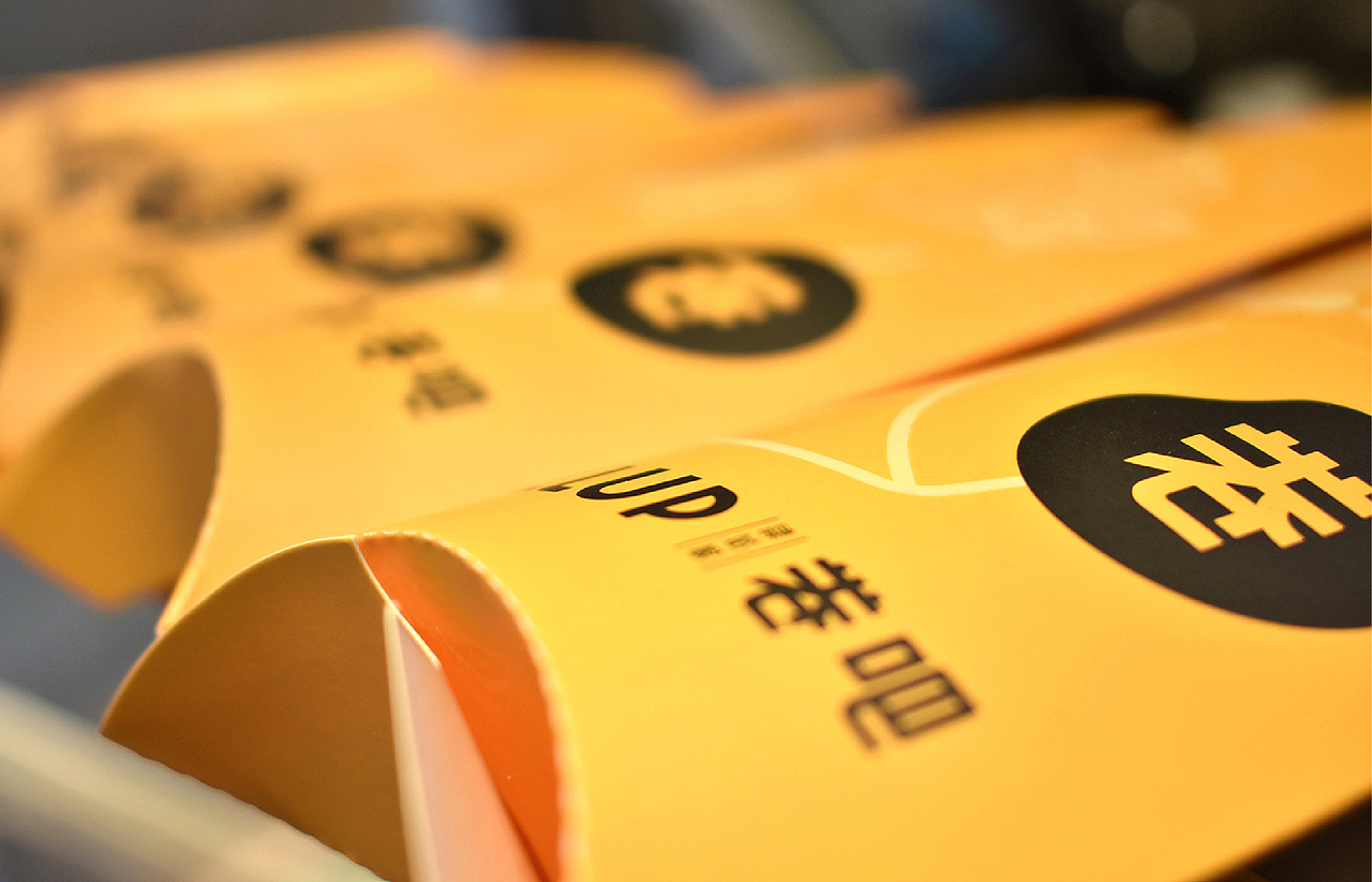 ROLLUP卷吧餐饮品牌设计