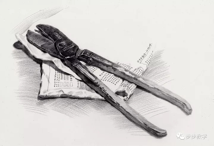 贵州美术网分享经典素描静物作品,来源于步步教学