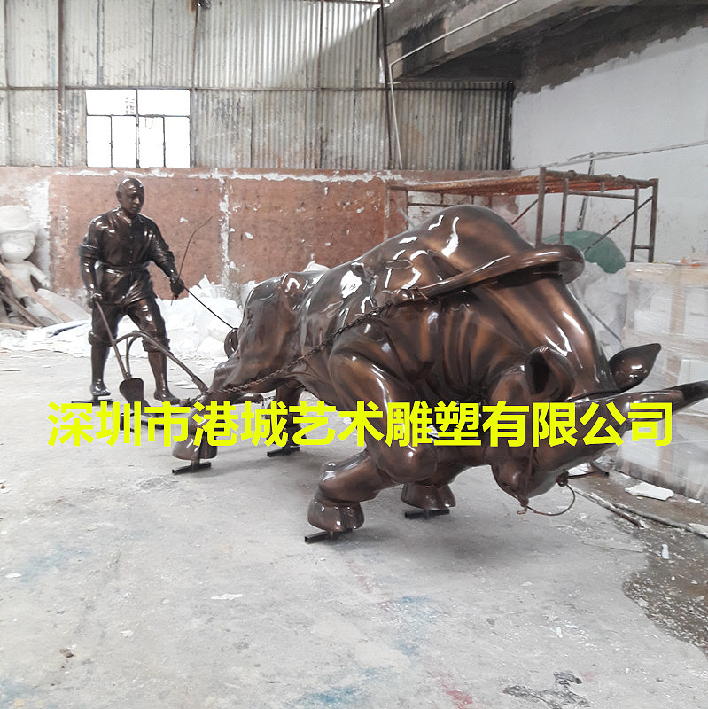 农村文化主题牛拉犁玻璃钢农耕大水牛雕塑模型道具