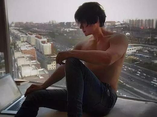 易CG专访本杰明：我想表达没有人表达过的东西